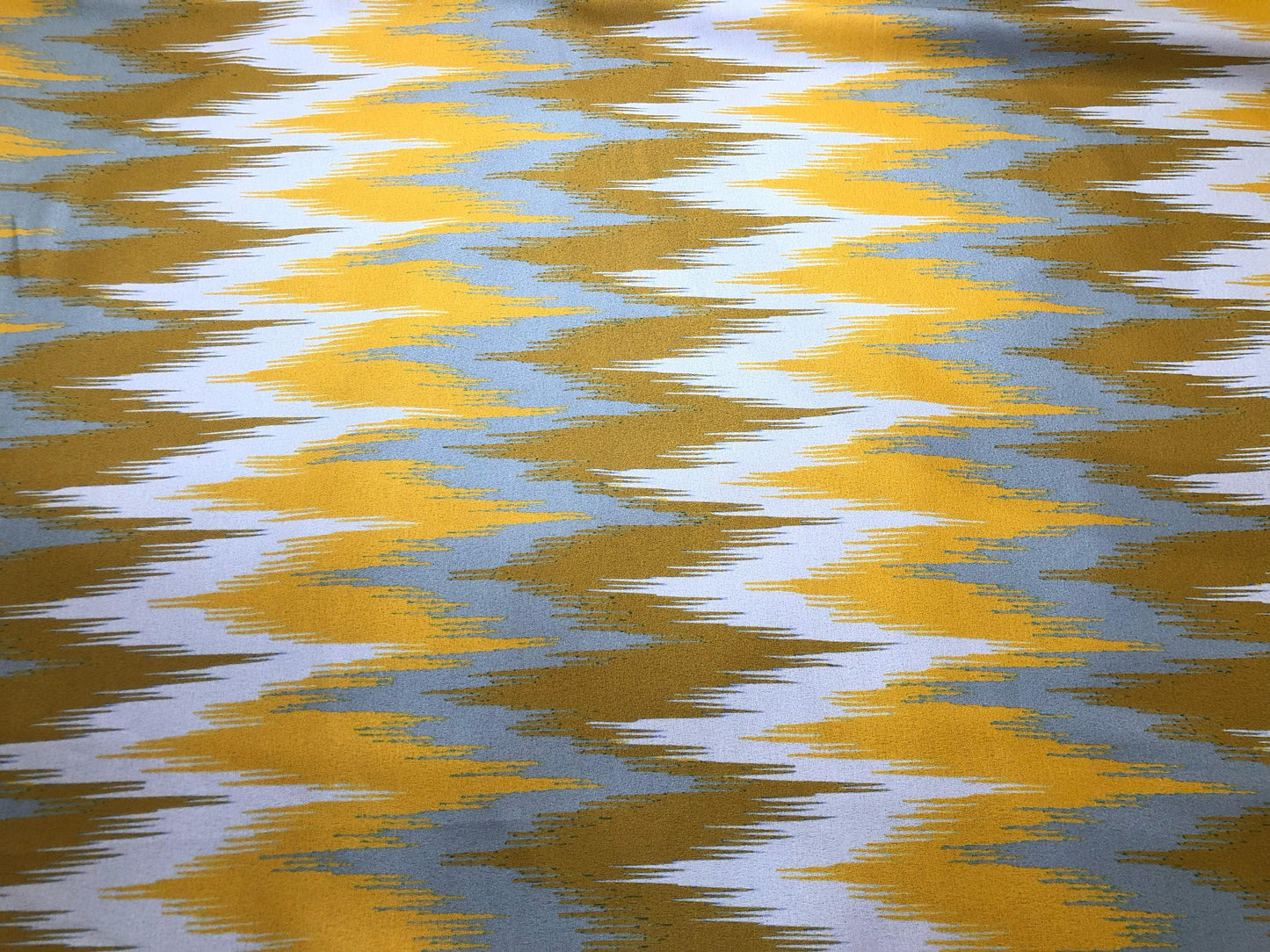 YELLOW ZIGZAG IKKAT ᴄᴜꜱᴛᴏᴍ