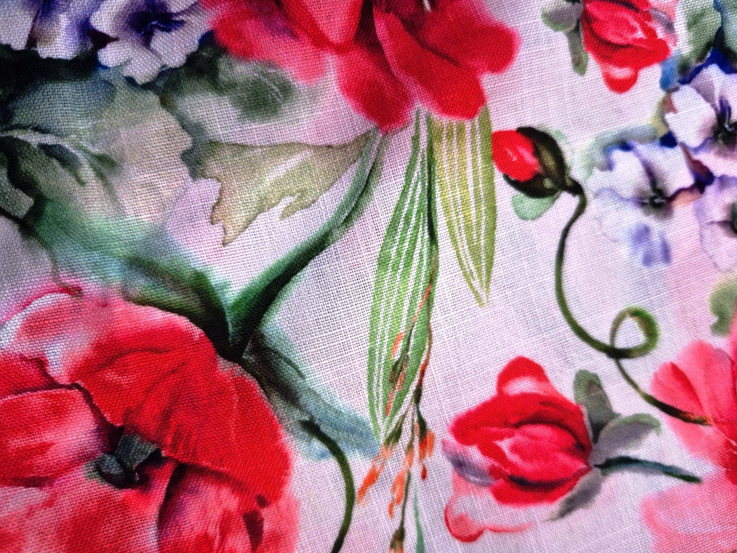 RED FLORAL STORY (LINEN)